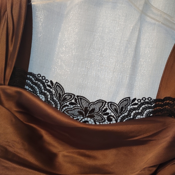 Dress - Picture 3 of 5